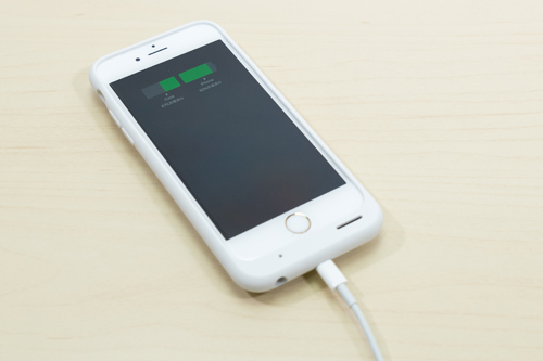 iPhone 6s Smart Battery Case 充電