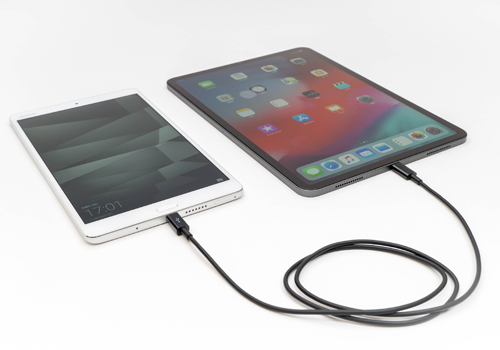 USB-C搭載iPad ProでAndroidタブレットを充電する