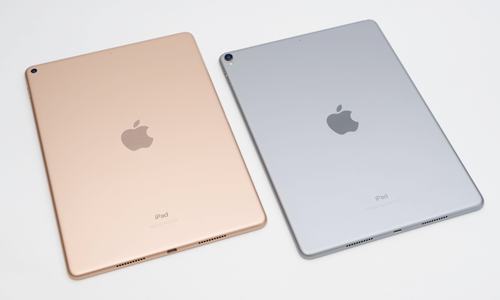 iPad mini(第5世代)とiPad mini 4との本体比較