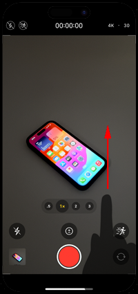 iPhoneのカメラで動画撮影時にライトを常時点灯する