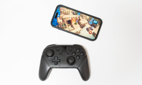 iPhoneのゲームアプリでNintendo Switch Proコントローラー(プロコン)を使用する