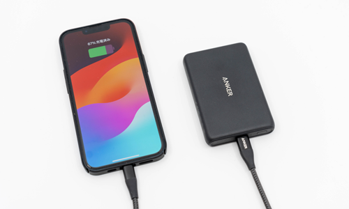 iPhoneをモバイルバッテリーで充電する