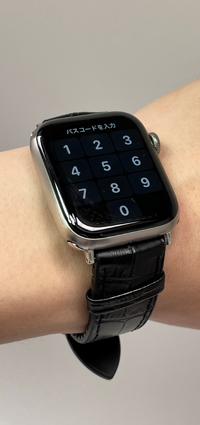 Apple Watchを腕に装着してパスコードロックを解除する