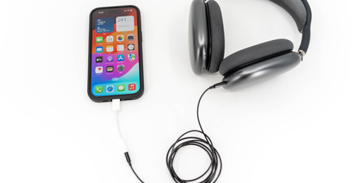 USB-C(USB Type-C)搭載iPhoneで3.5mmプラグのイヤフォン/ヘッドフォンを接続する